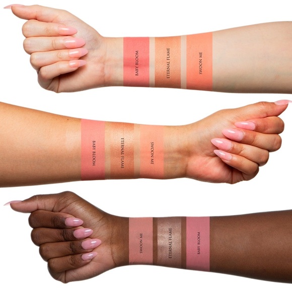 Artist Couture Love Sprung Blush Palette - Picture 6 of 10